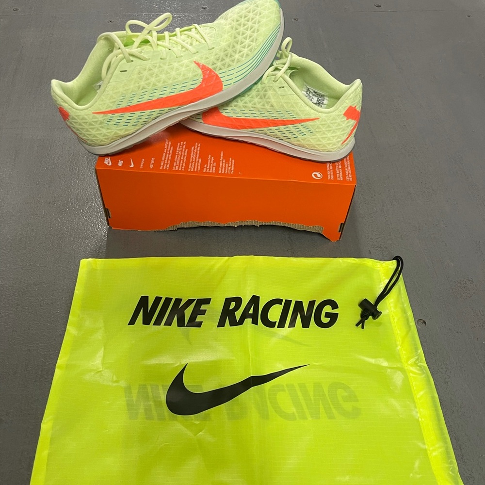 Nike zoom rival waffle 5 size 12 color green yalow